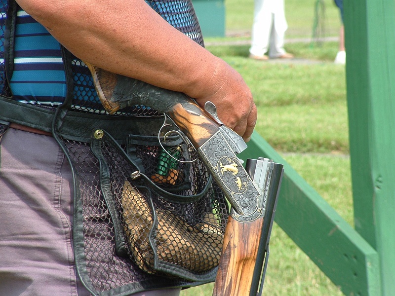 dscf0032b.jpg - A close up of Kay Ohye and his Krieghoff.
